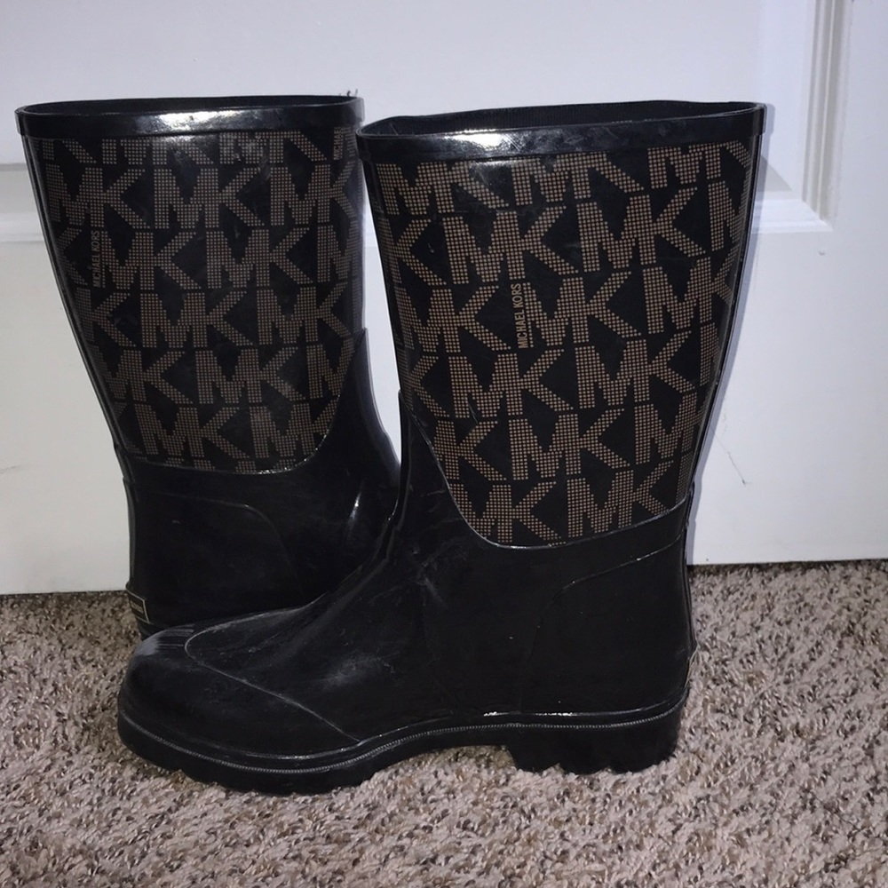 Michael kors rain boots